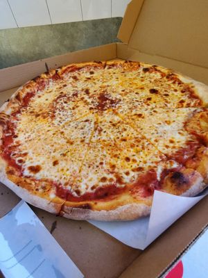 Saccone’s Pizza by null