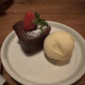 nonono - Gateau Chocolat - Izakaya Near Me - New York, New York