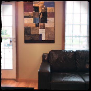 Advantage Diagnostics - Interior is modern and colorful. - Diagnostic Imaging Near Me - Concord, Ohio Advantage Diagnostics - Interior is modern and colorful. - Diagnostic Imaging Near Me - Concord, Ohio