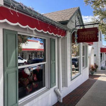 Modernism Museum Shoppe - Gift Shops Near Me - Mount Dora, Florida