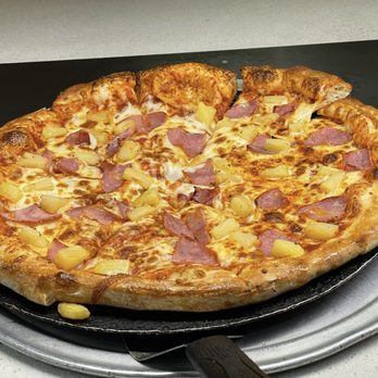 Cicis Pizza - Hawaiian pizza - Pizza Near Me - Liberty, Missouri Cicis Pizza - Hawaiian pizza - Pizza Near Me - Liberty, Missouri