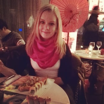Miss Kō - Salmon set - Cocktail Bars Near Me - Paris, 75 Miss Kō - Salmon set - Cocktail Bars Near Me - Paris, 75