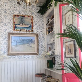 High-Pie - Loved that the original floors where saved in this renovation - Themed Cafes Near Me - Oceanside, California High-Pie - Loved that the original floors where saved in this renovation - Themed Cafes Near Me - Oceanside, California