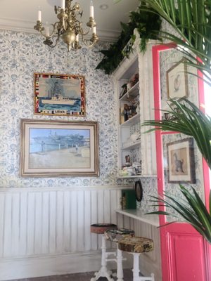 The Famous High Pie at the Top Gun House by null