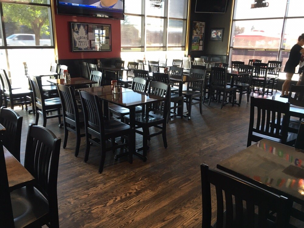 ST LOUIS BAR AND GRILL 98 Photos & 47 Reviews Chicken Wings 90