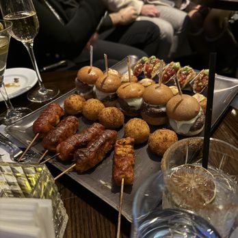Center Bar - Lounges Near Me - New York, New York Center Bar - Lounges Near Me - New York, New York