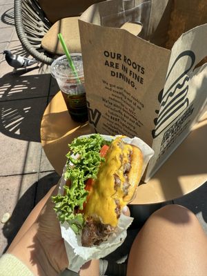 Shake Shack Bay Street by null