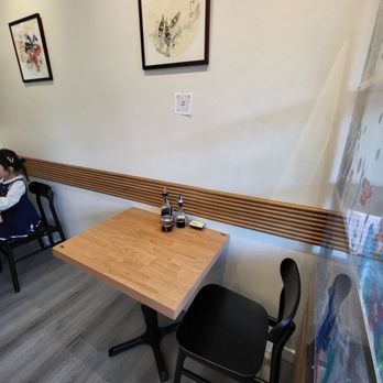 Jin Wei Kitchen - Solo diner-friendly - Chinese Near Me - Vancouver, British Columbia