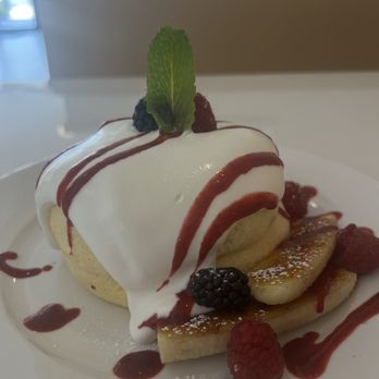 Fluffy Fluffy Dessert Cafe - The melty whipped cream on top is incredible. Perfect balance of sweetness. - Desserts Near Me - Orlando, Florida Fluffy Fluffy Dessert Cafe - The melty whipped cream on top is incredible. Perfect balance of sweetness. - Desserts Near Me - Orlando, Florida