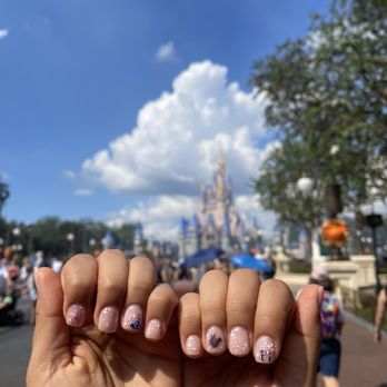 Venus Nail Lounge - Nail Salons Near Me - Lake Elsinore, California