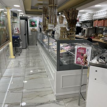 Il Gelatone - Entrance - Ice Cream & Frozen Yogurt Near Me - Rome, RM Il Gelatone - Entrance - Ice Cream & Frozen Yogurt Near Me - Rome, RM
