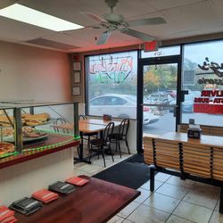 King's Pizzeria & Italian Restaurant - Inside view