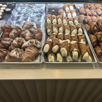 White Cafe - Gelato Near Me - Rome, RM