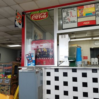 Better Burger - the interior of a fast food restaurant - Burgers Near Me - Troy, North Carolina