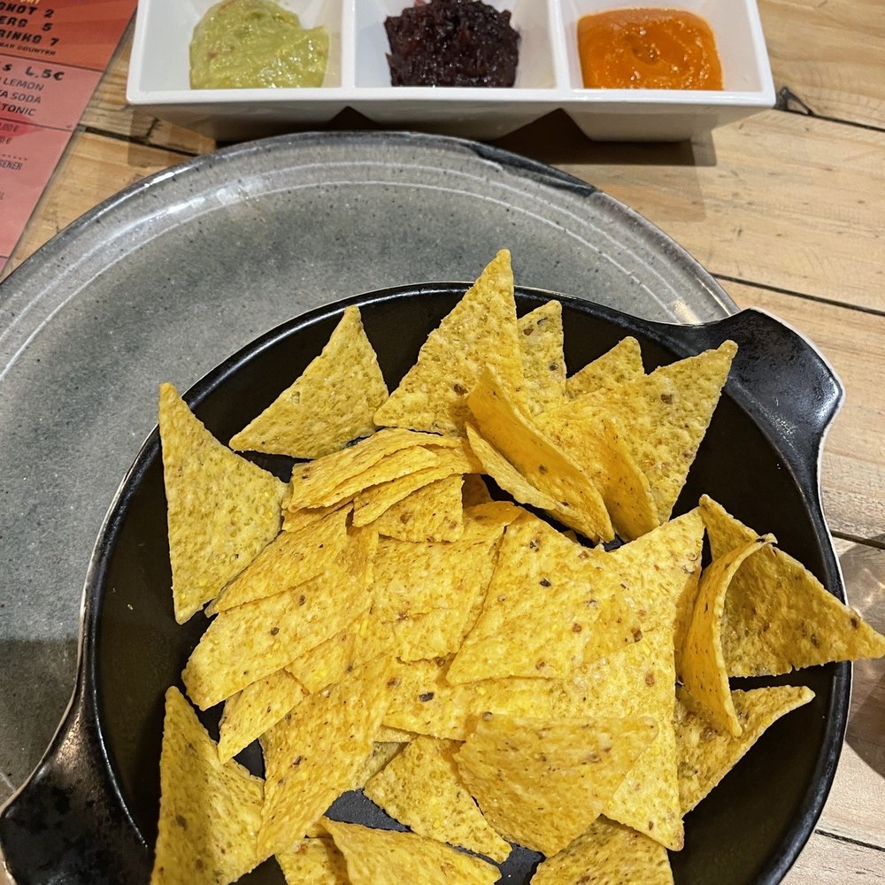 Baffi Bar - Chips and 3 dips - guacamole, something weird and something strange - Cocktail Bars Near Me - Lagos, 08