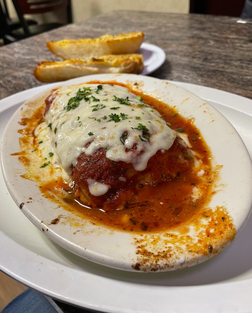 Mama Lucci's Mama Lucci's