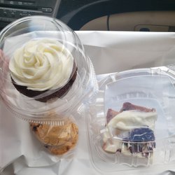 Mama Ducky’s Desserts - Chocolate chip banana muffin, cranberry square and dog treat cookies