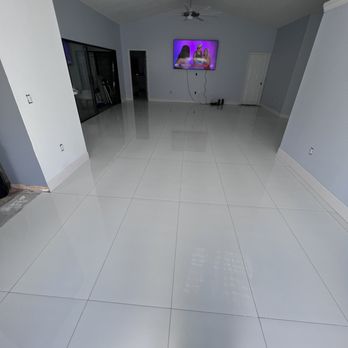 Avila’s Flooring - a room with a flat screen tv - Flooring Near Me Avila’s Flooring - a room with a flat screen tv - Flooring Near Me
