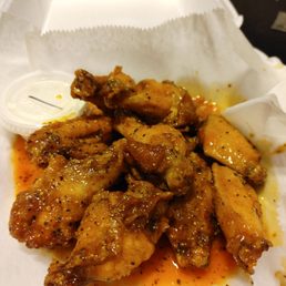 Lemon Pepper Buffalo with Bleu Cheese dip