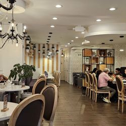 Prince Tea House - Lounging area