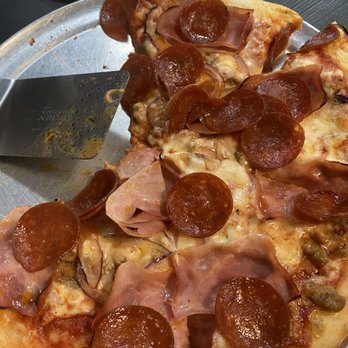 San Giuseppe Pizza - 11" pepperoni, sausage, ham & onion perfect for 2 - Pizza Near Me - Naples, Florida San Giuseppe Pizza - 11" pepperoni, sausage, ham & onion perfect for 2 - Pizza Near Me - Naples, Florida