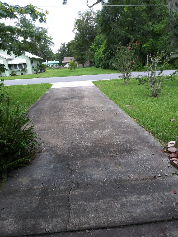 USPS Updated May 2024 315 N Central Ave, Umatilla, Florida Post