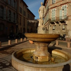 Place Sainte Scarbes