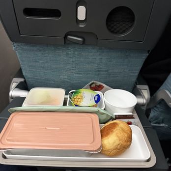 國泰航空 - Breakfast food tray - Airlines Near Me - Hong Kong, HK 國泰航空 - Breakfast food tray - Airlines Near Me - Hong Kong, HK