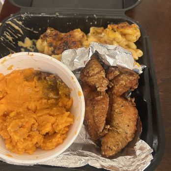 Soulful Eatery - Chicken tender combo - Food Trucks Near Me Soulful Eatery - Chicken tender combo - Food Trucks Near Me