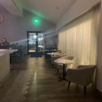 Limani Grille - Barside Waiting area/lounge - Mediterranean Near Me - Commack, New York Limani Grille - Barside Waiting area/lounge - Mediterranean Near Me - Commack, New York