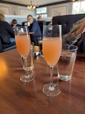 Mia Cafe and Wine Bar by null