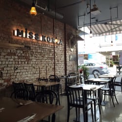 Miss Korea Kitchen - The interior, quite modern!
