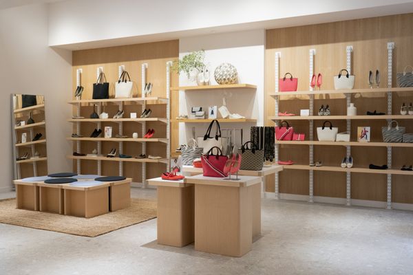 Rothy's Disney Springs by null