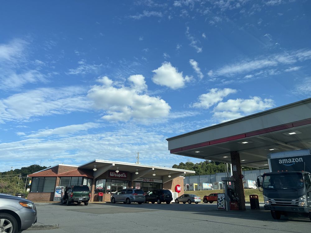WEIGEL’S 4750 N Middlebrook Pike, Knoxville, Tennessee Gas Stations