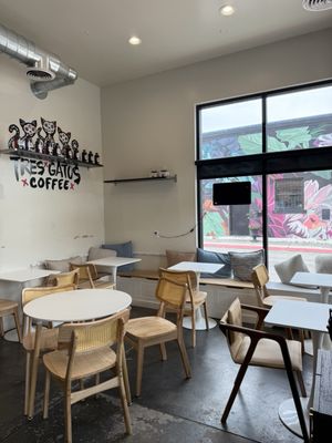 TRES GATOS COFFEE by null