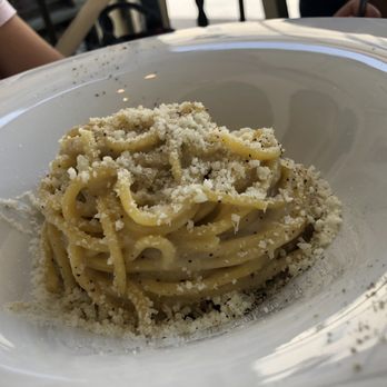 Trattoria del Castello - Cacio Pepe pasta - Restaurants Near Me - Bracciano, RM