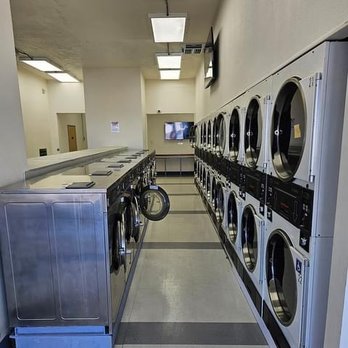 Thee Laundromatt - Laundromat Near Me - Barstow, California