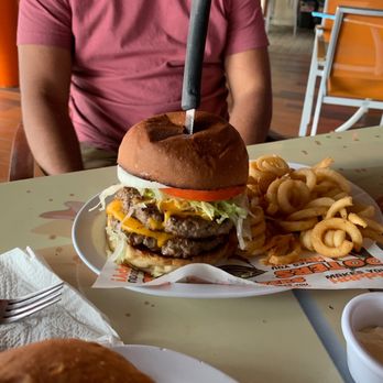 Hooters - American Near Me - Cancún, ROO Hooters - American Near Me - Cancún, ROO