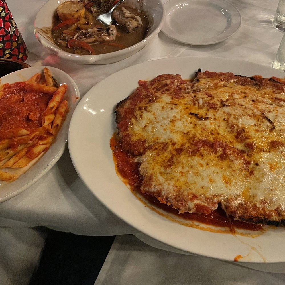 Carmine's - Chicken Parmesan - Italian Near Me - Chicago, Illinois