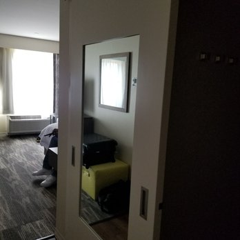 Hampton Inn & Suites Niles/Warren - Hotels Near Me - Niles, Ohio Hampton Inn & Suites Niles/Warren - Hotels Near Me - Niles, Ohio