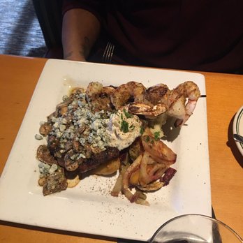 Lombardi's Italian Restaurant - Rib Eye Steak with mushrooms, shrimp and cheese with mashed potatoes and veggies - Italian Near Me - Everett, Washington