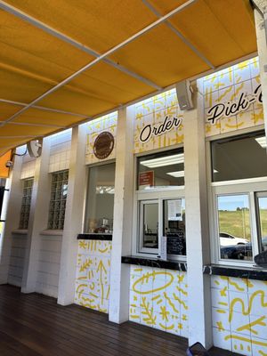 Cadoro Bakery by null