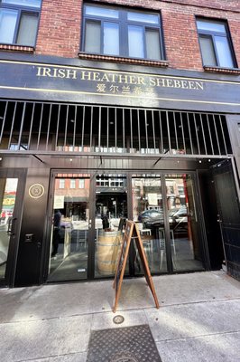 The Irish Heather Shebeen by null