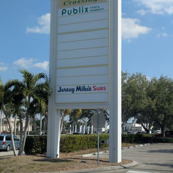 Colonial Crossing - Colonial Crossings shopping center, Fort Myers - Shopping Centers Near Me - Fort Myers, Florida Colonial Crossing - Colonial Crossings shopping center, Fort Myers - Shopping Centers Near Me - Fort Myers, Florida