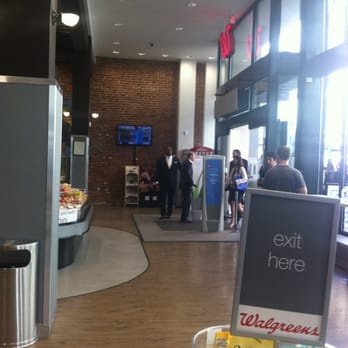 Walgreens - Entrance - Drugstores Near Me - San Francisco, California