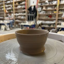 Hand / Thrown Ceramics Studio - Wheel throwing