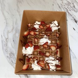 Sanctuary Smoothies - Reverse warrior waffle