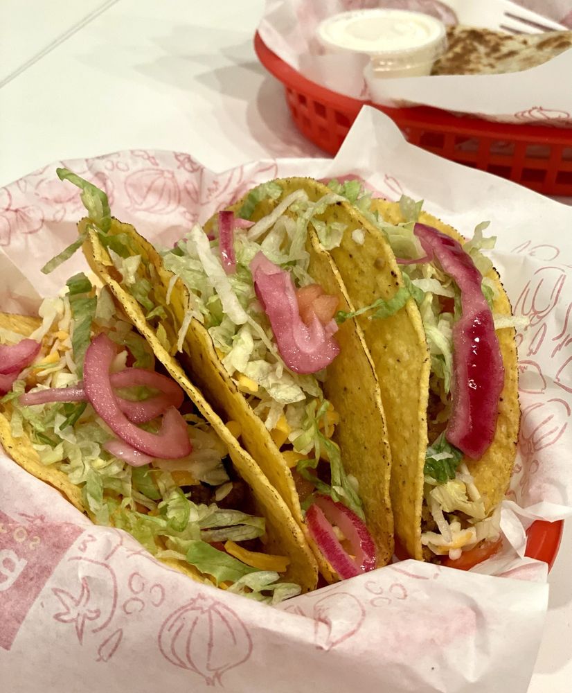 Quesada Burritos & Tacos