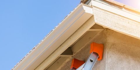 Slide of Marty Robbins Roofing