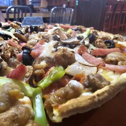 Pizza Hut - Super Supreme Medium Pizza